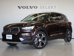 ボルボ XC40 T4 AWD インスクリプション 4WD パノラマルーフ 本革シート Harman/Kardon