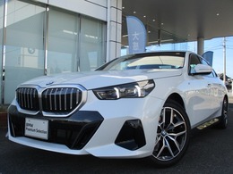 BMW 5シリーズ 523d xドライブ Mスポーツ ディーゼルターボ 4WD 19AW ACC 地デジ　全方位カメラ　デモ禁煙