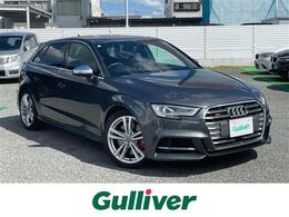 アウディ S3スポーツバック 2.0 4WD 1オナ/専用カラー:デイトナグレーパールエ