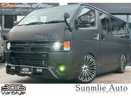 トヨタ ハイエースバン 3.0 スーパーGL ロング ディーゼルターボ 新品ビルシュタイン　玄武リアリーフ