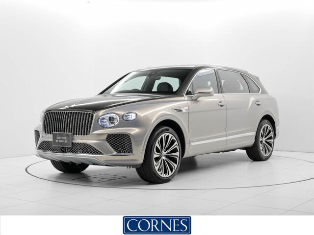 2025年モデルのベンテイガEWB Azure (V8)のご案内です。