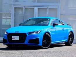 アウディ TT クーペ  ファイナル エディション 4WD 限定車