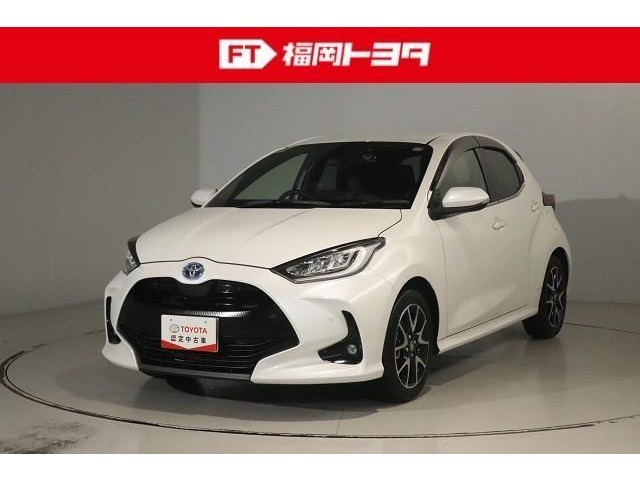 ディスプレイオーディオ、バックモニター、ワンオーナー、シートヒーター、ドライブレコーダー、クルーズコントロール、ETC、衝突被害軽減装備が付いた安心のヤリスHEV！！