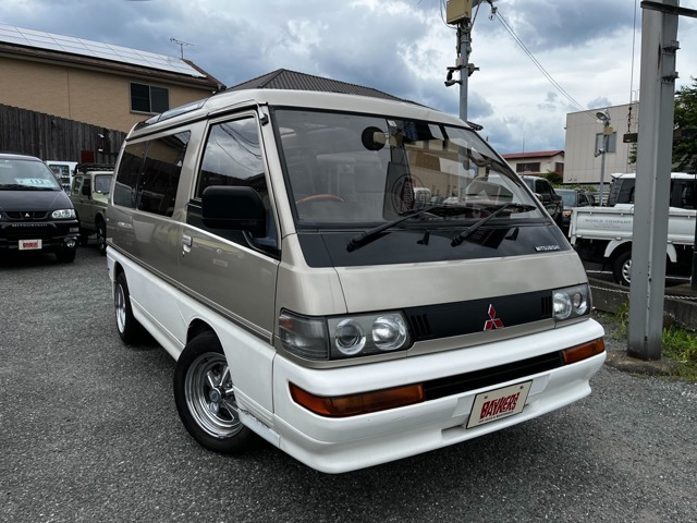 三菱 デリカスターワゴン 2.0 GLX クリスタルライトルーフ 1993