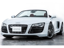 アウディ R8スパイダー 5.2 FSI クワトロ 4WD 右ハンドル レッドレザー 地デジ