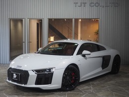 アウディ R8 V10 5.2 FSI クワトロ 4WD マグネティックライド　カラードキャリパー