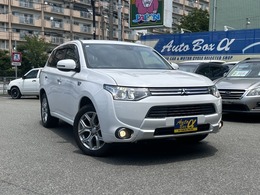 三菱 アウトランダーPHEV 2.0 G プレミアムパッケージ 4WD 純正メモリーナビ　ロックフォード　黒革