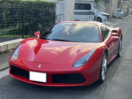 フェラーリ 488スパイダー F1 DCT カーボンLEDステアリング　リフター