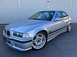 BMW M3セダン 左ハンドル　サンルーフ　3200cc 車高調　社外クラッチ　ナビ　地デジ
