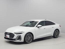 アウディ A5 TFSI クワトロ 150kW Sラインパッケージ 4WD 元デモカー　20インチアルミ　黒革シート(