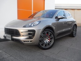 ポルシェ マカン ターボ PDK 4WD パノラマ/エントリーD/21AW/赤革