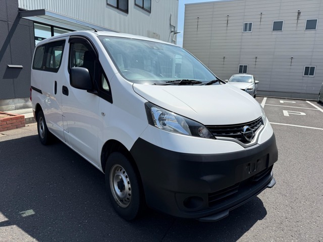 ご覧いただきありがとうございます！県外のお客様でもお車を引き取りにご来店でしたら総額以外かかる費用はございません。（一部、地域を除く）