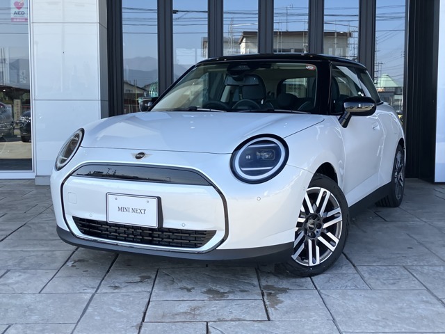 MINI正規ディーラーの血統書付認定中古車。皆様のご相談お待ちしております。遠方販売もご相談ください。