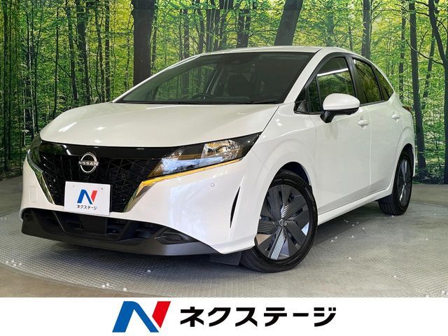全周囲カメラ　衝突被害軽減システム　禁煙車　ドラレコ　コーナーセンサー