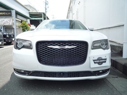 クライスラー 300 S 