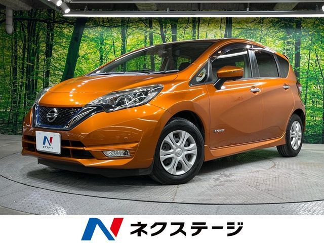 禁煙車　前後ドラレコ　コーナーセンサー　スマートキー　LEDヘッド