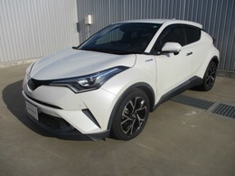 トヨタ C-HR ハイブリッド 1.8 S LED パッケージ スマートキー・純正ナビ・バックカメラ