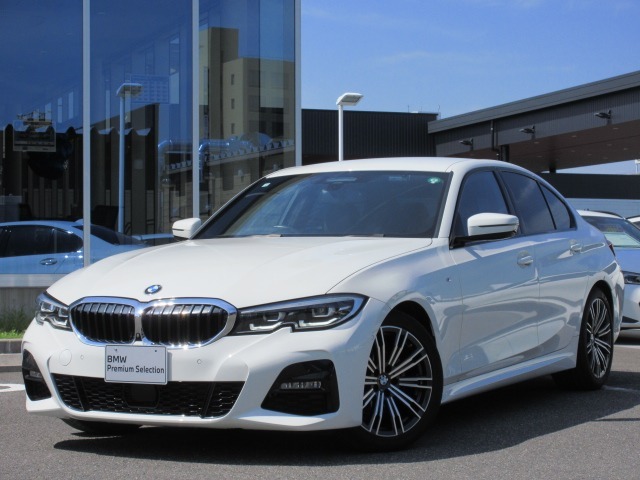 名鉄BMW プレミアムセレクション岐阜では良質な認定中古車を取り揃えています。展示場から岐阜城が見えるロケーションに位置します。(058)259-3303 までお気軽にお問い合わせください！！