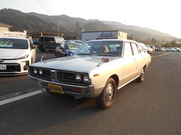 日産 スカイライン GL 4メリ