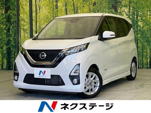 ナビ　全周囲カメラ　エマージェンシーブレーキ　禁煙車　コーナーセンサー