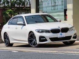 BMW 3シリーズ 320i Mスポーツ ユーザー様買取禁煙車　黒革シート　HUD