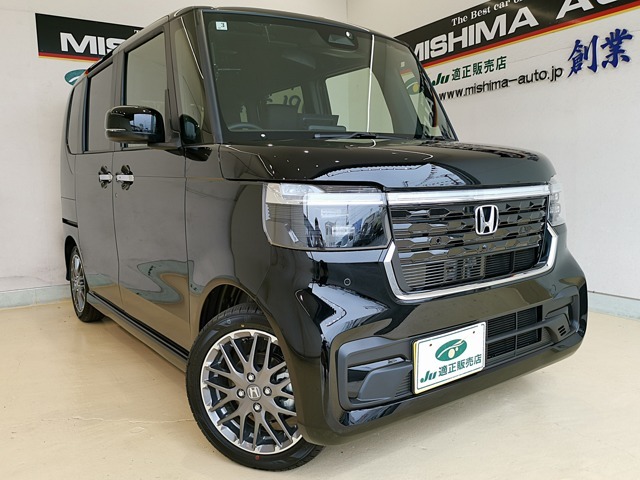 販売条件なし！　ナビ　フロアマット取付済みです　登録済未使用車！　取付項目：イクリプス10インチナビ＆バックモニター　移設USB　フロアマットを装備　即納に対応します！