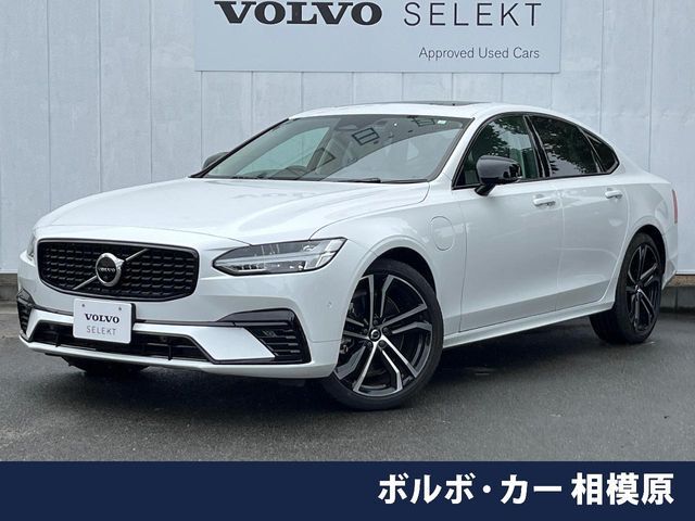 認定中古車　サンルーフ　ナッパレザーシート　B＆Wプレミアムサウンド