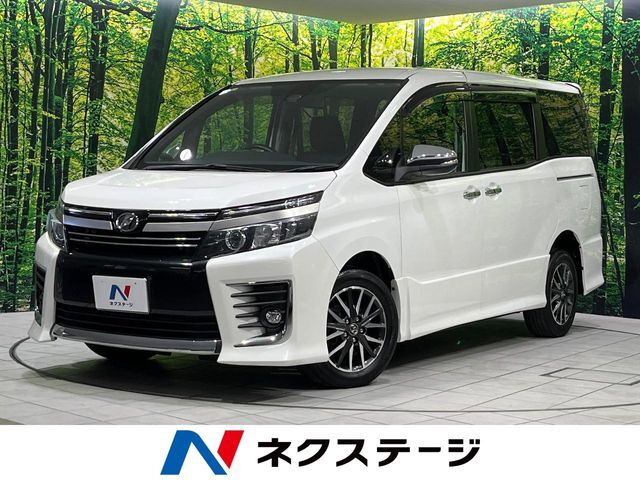 4WD　禁煙車　衝突軽減　純正ナビ　バックカメラ　両側電動ドア