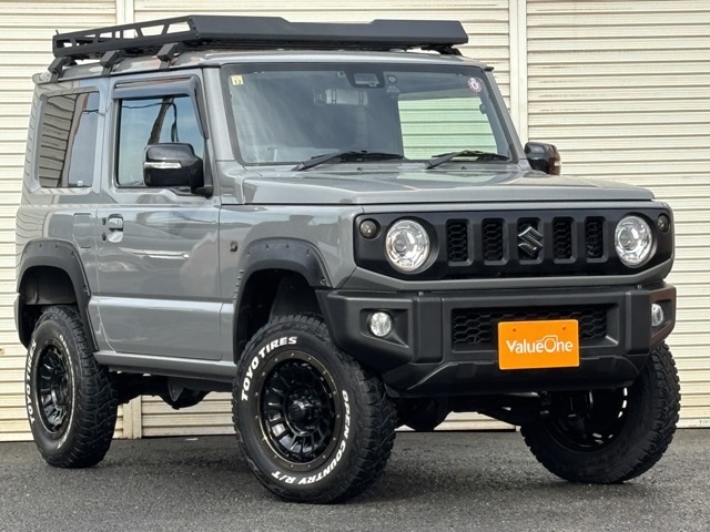 ユーザー買取にてワンオーナーカスタム済みのジムニー入庫致しました！2インチリフトアップで程よく仕上げた1台で御座います