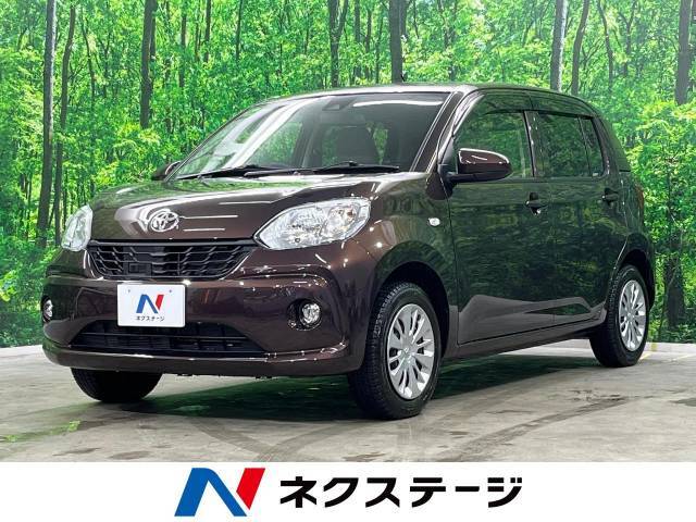 4WD　禁煙車　寒冷地仕様　純正ナビ　バックカメラ