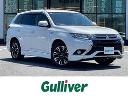三菱 アウトランダーPHEV 2.0 G プレミアムパッケージ 4WD 純正9インチナビ　ワンオーナー　全方位カ