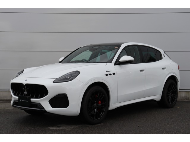 Maserati神戸へようこそ！この度はマセラティ神戸の厳選中古車をご覧頂きまして誠にありがとうございます。当社は神戸市の他に、静岡県浜松市にもMaseratiディーラーを展開しております。