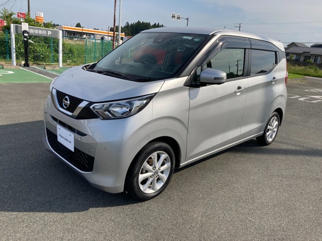 当店展示車両をご覧いただきありがとうございます！本車両は、商談中の場合がありますので、お手数ですがご来店前に一度ご連絡をお願い致します。