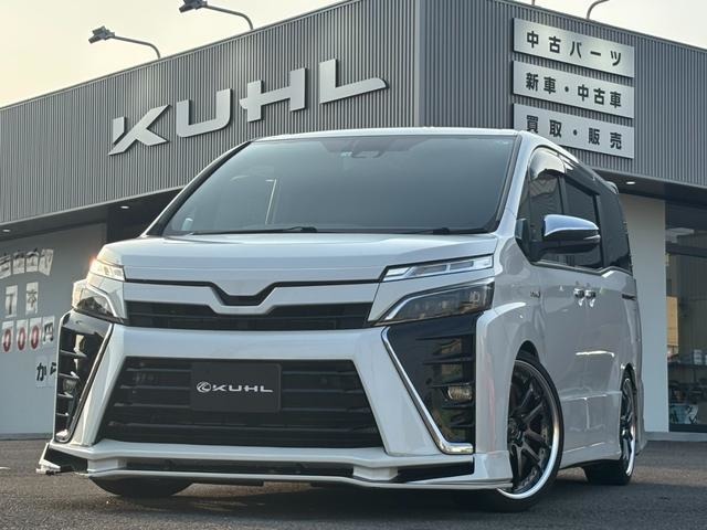 お待たせいたしました！80VOXY入庫いたしました！内装・外装ともにきれいな状態のお車です！KUHLではメンテナンスもしっかりしたお車が多数ございますので是非ご来店お待ちしております！