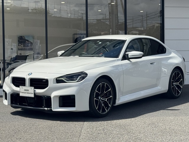 国道1号線に沿い横浜市営地下鉄「三ッ沢上町駅」から徒歩約10分。 BMW Premium Selection 横浜三ッ沢店 / 〒240-0062神奈川県横浜市保土ヶ谷区岡沢町322-3/TEL：045-612-8488