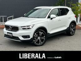 ボルボ XC40 T4 AWD インスクリプション 4WD 黒革 ACC harmankardon ナビTV 360°カメラ