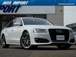 アウディ A8 4.0 TFSI クワトロ 4WD 後期型 S8プラススタイリングPKG ベ-ジュ革