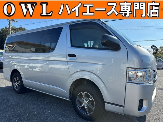 4WDディーゼルターボ9人リヤクーラーヒーターLEDヘッドライト純正ナビTVバックカメラETCWエアバック100V電源コーナーセンサー純正15インチAWタイミングベルト交換済みステッカー