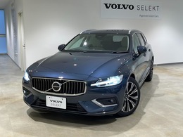 ボルボ V60 ウルトラ B4 