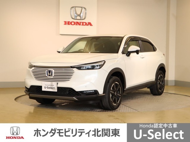 車名の由来：ヴェゼルはカットした宝石の小さな面（Bezel）とクルマ（Vehicle）を組み合わせた造語で、「角度によって表情を変える宝石のように、多面的な魅力と価値を持つクルマ」を意味する。