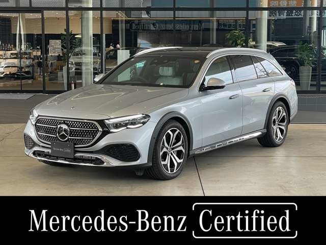認定中古車　パノラミックスライディングルーフ　ベージュレザー