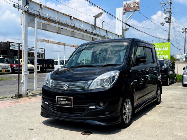禁煙車　Panasonicストラーダ地デジフルセグナビ　Bluetoothオーディオ　バックカメラ　ETC　ディスチャージヘッドライト　サイドエアバッグ