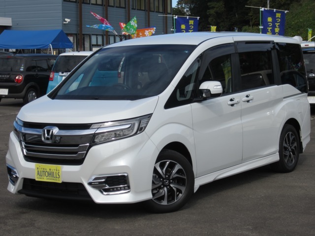 ステップワゴンスパーダ　純正9インチナビ/ブルートゥース/フリップダウンモニター/バックカメラ　LEDヘッドライト/スマートキー＆プッシュスタート/エンジンスターター/電動スライドが入庫しました。