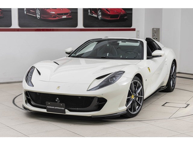フェラーリ正規ディーラーRosso Scuderia認定中古車、Ferrari 812 GTSをご覧いただき、誠にありがとうございます。