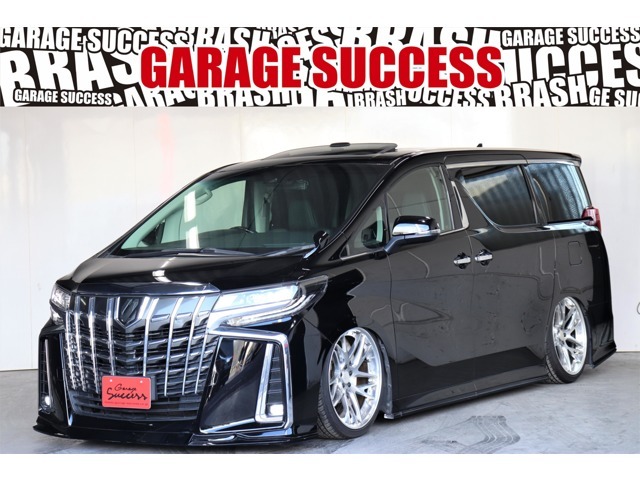 ツインムーンルーフ/WORKグノーシスCVX21AW/イデアルエアサス/ジョブデザインエアロ/後席モニター/両側パワスラ/電動リアゲート/クルコン/革シート/オットマン/シートヒーター＆シートエアコン