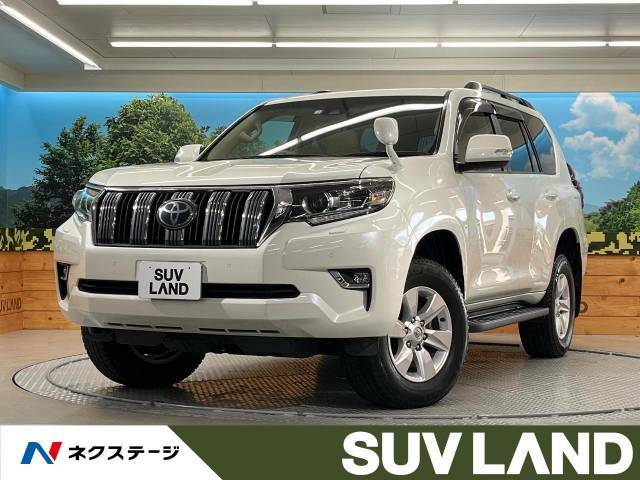 サンルーフ　4WD　トヨタセーフティセンス　禁煙車　純正ナビ