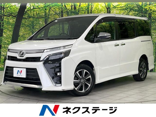 4WD　両側電動ドア　純正SDナビ　後席モニター　バックカメラ