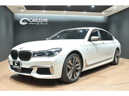 BMW 7シリーズ M760Li xドライブ 4WD リアエンター/スカイラウンジ/360カメラ