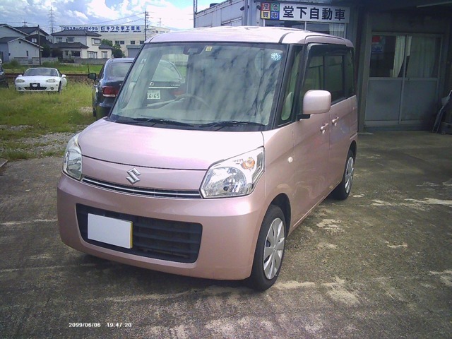 スペーシア入荷いたしました。1オーナー禁煙車女性オーナー車です。きれいな室内です