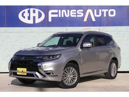 三菱 アウトランダーPHEV 2.4 G 4WD アルパイン11インチナビ パノラマモニター